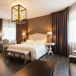 Like Boutique Hotel