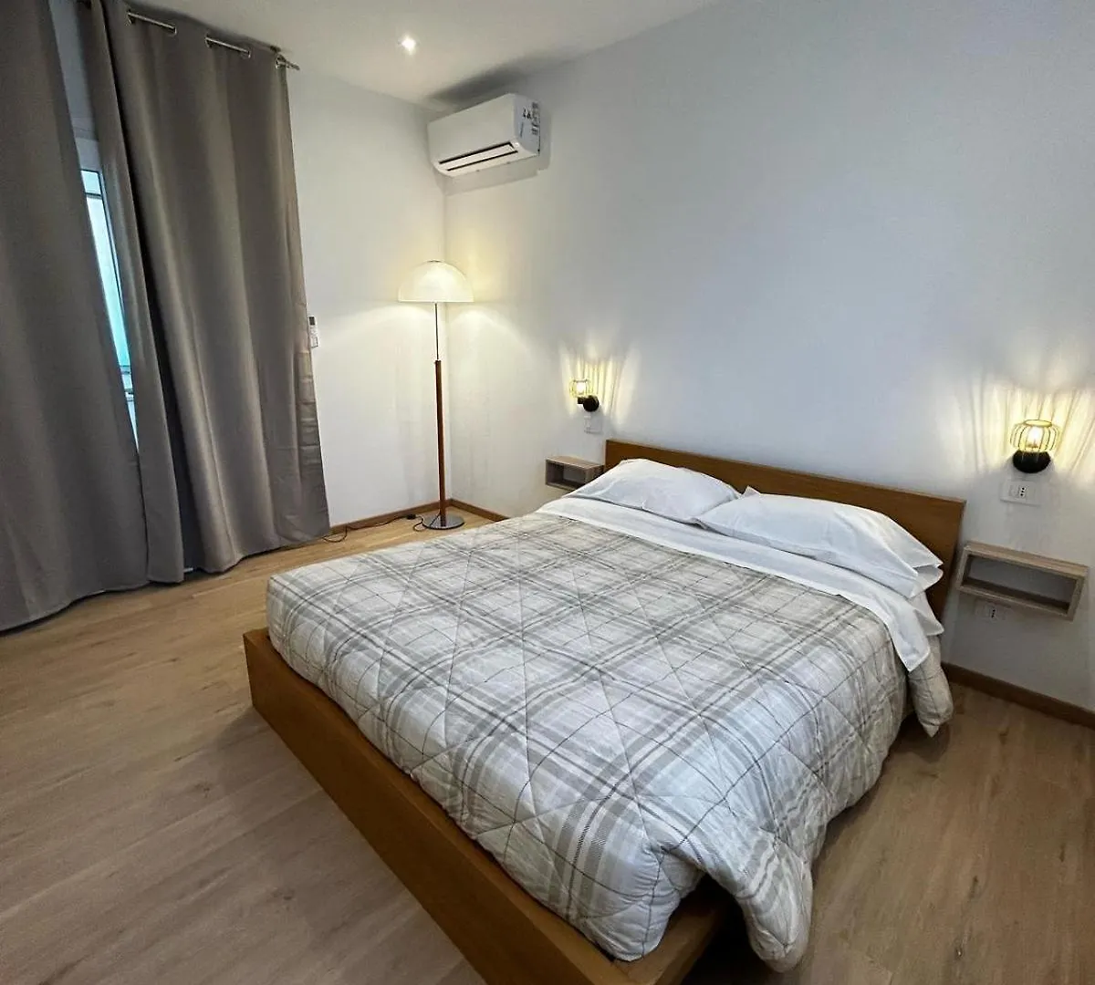 Little House Leonardo Airport Hotel Azzano San Paolo Italien